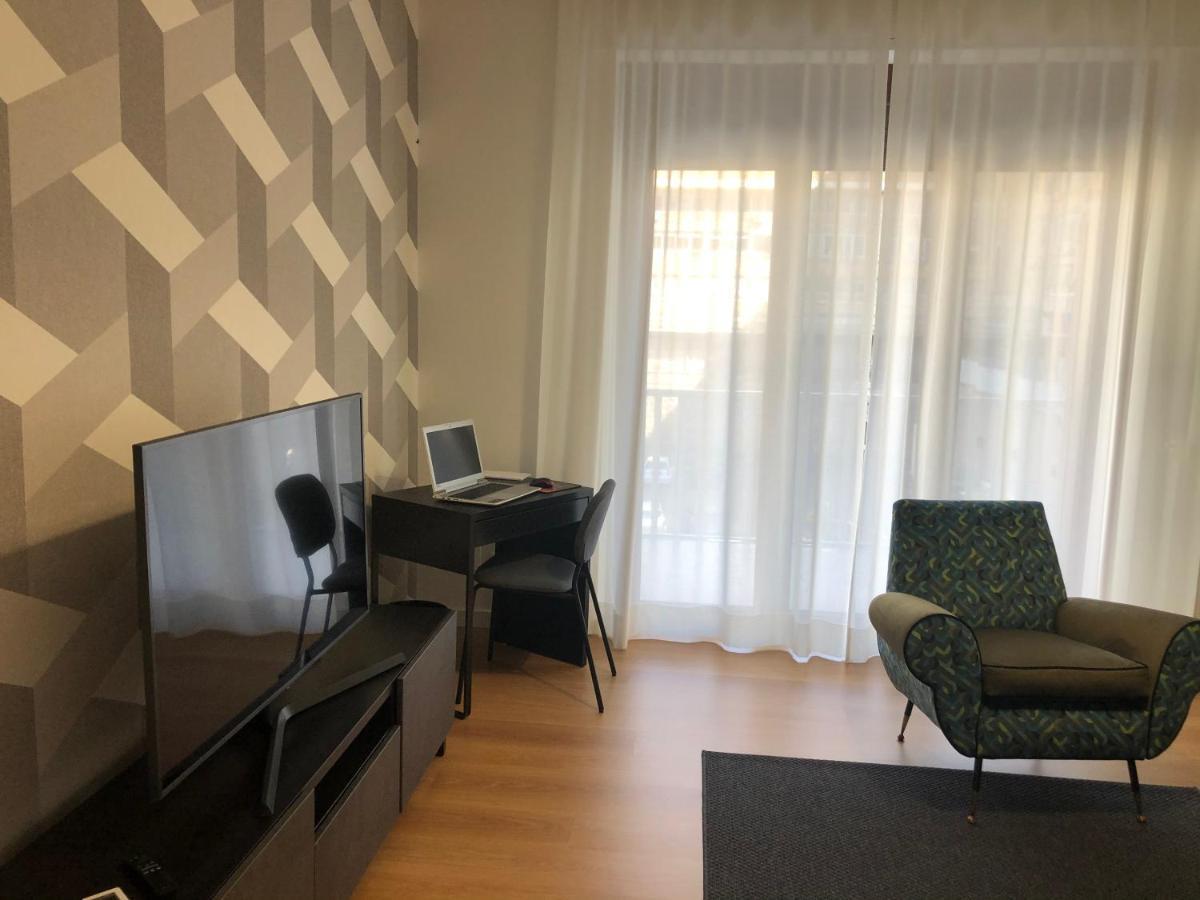 Home 22 Appartamento In Centro Storico - Катанія Екстер'єр фото