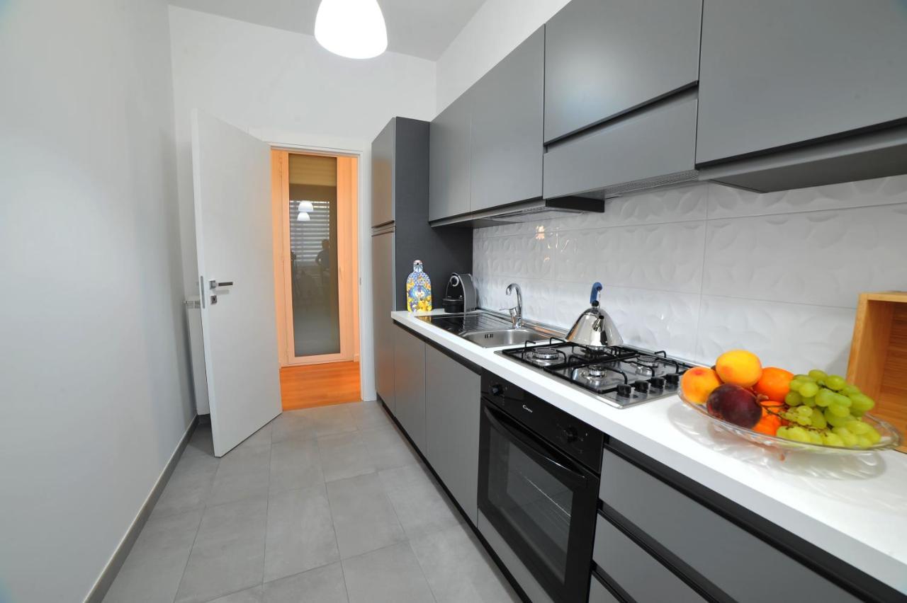 Home 22 Appartamento In Centro Storico - Катанія Екстер'єр фото