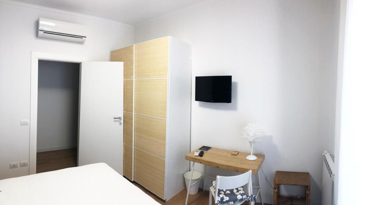 Home 22 Appartamento In Centro Storico - Катанія Екстер'єр фото