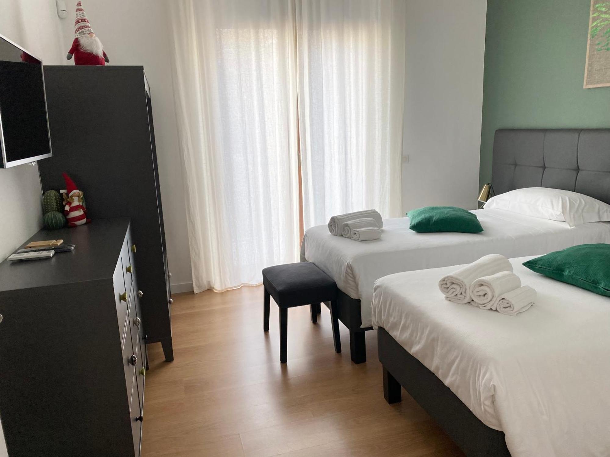 Home 22 Appartamento In Centro Storico - Катанія Екстер'єр фото